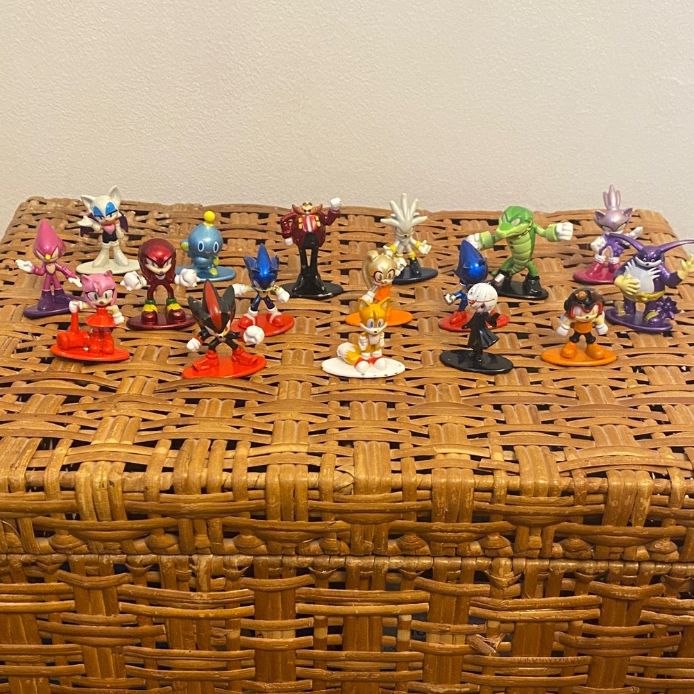 Sonic metal diecast figures